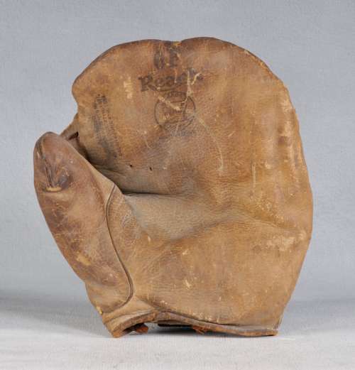 A.J. Reach 6F Fielders Mitt Front